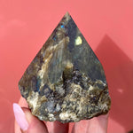 Load image into Gallery viewer, Labradorite Rough Point