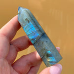 Load image into Gallery viewer, Labradorite Point