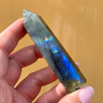 Load image into Gallery viewer, Labradorite Point