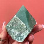 Load image into Gallery viewer, Aventurine Rough Point