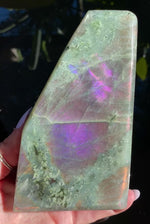 Load and play video in Gallery viewer, Purple Flash Labradorite Freeform
