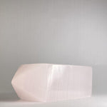 Load image into Gallery viewer, Mangano Calcite Point - Ruby&#39;s Minerals
