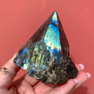 Labradorite Rough Point