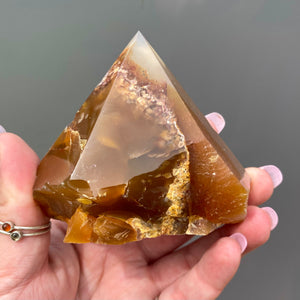 Carnelian Rough Point