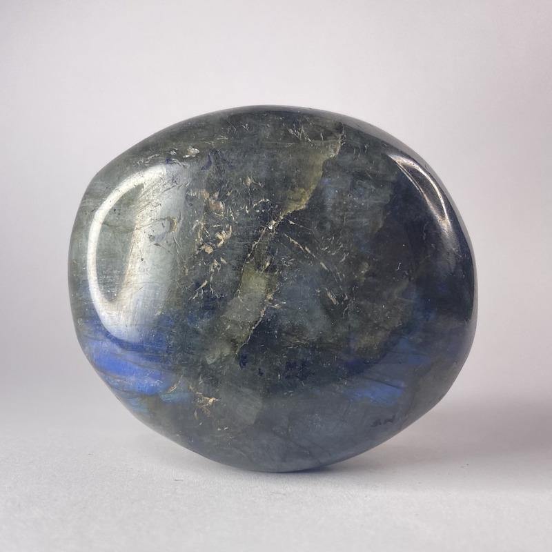 Labradorite Palmstone - Ruby's Minerals