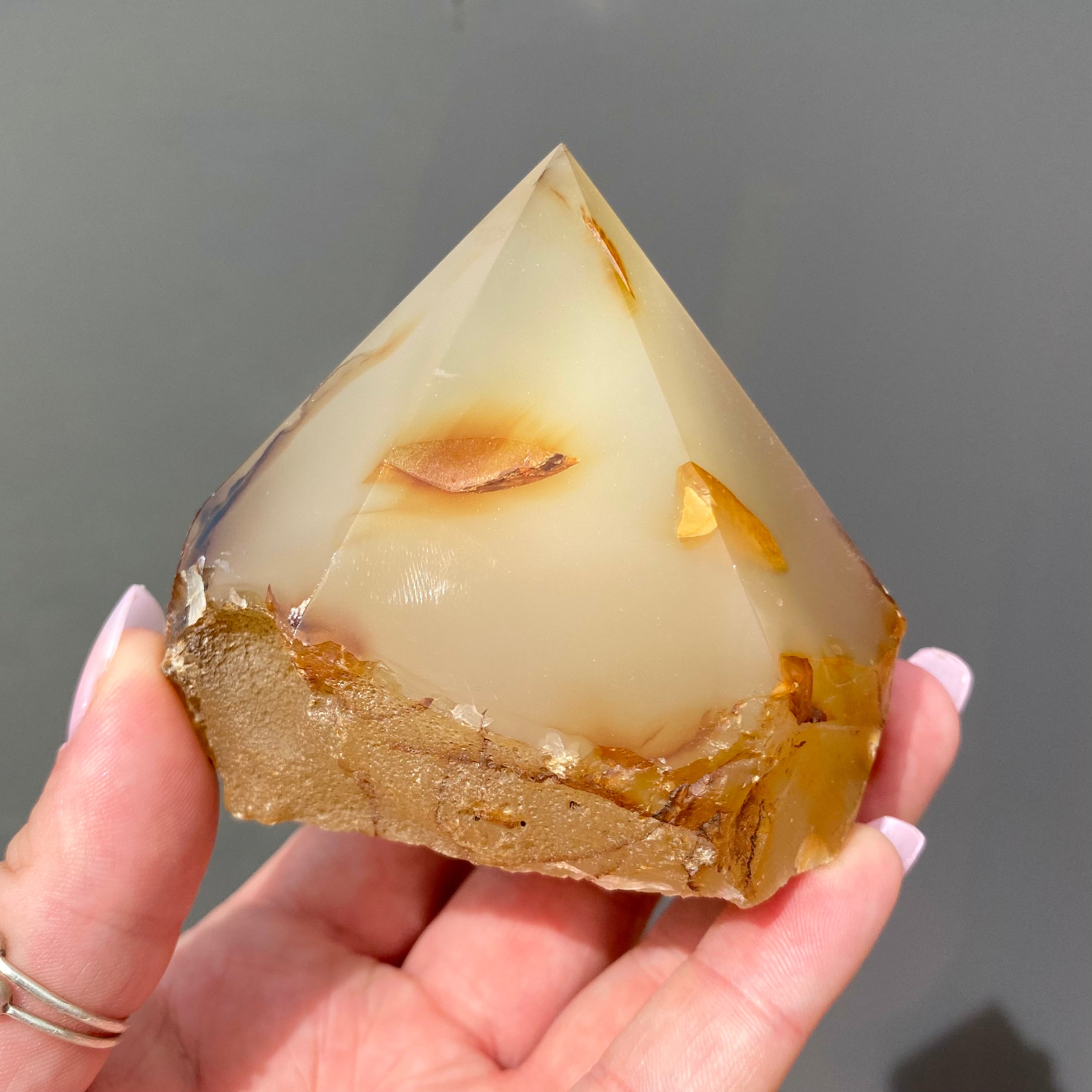 Carnelian Rough Point