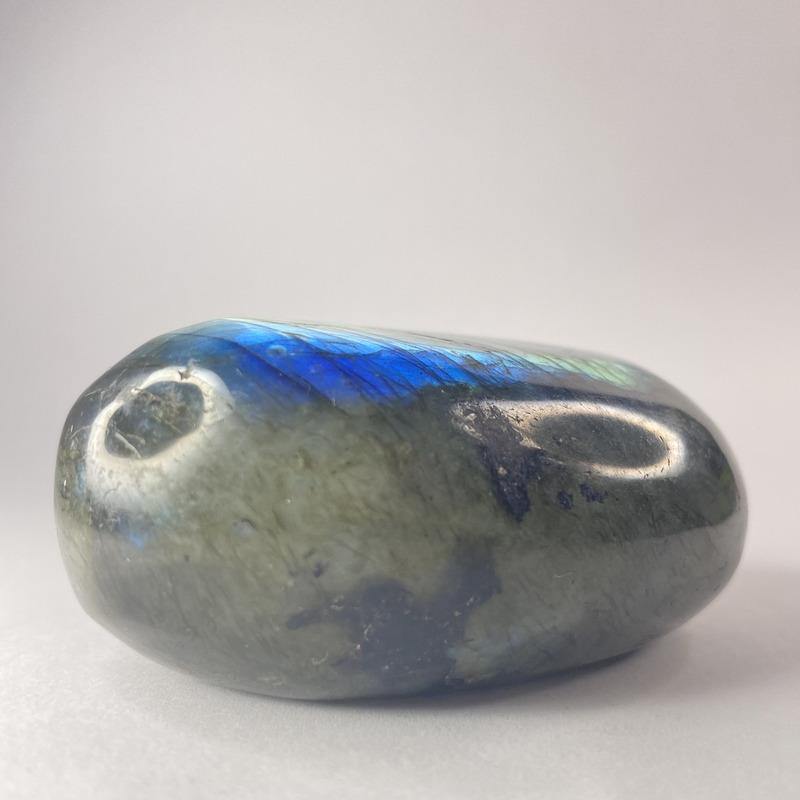 Labradorite Palmstone - Ruby's Minerals