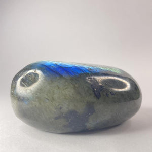 Labradorite Palmstone - Ruby's Minerals