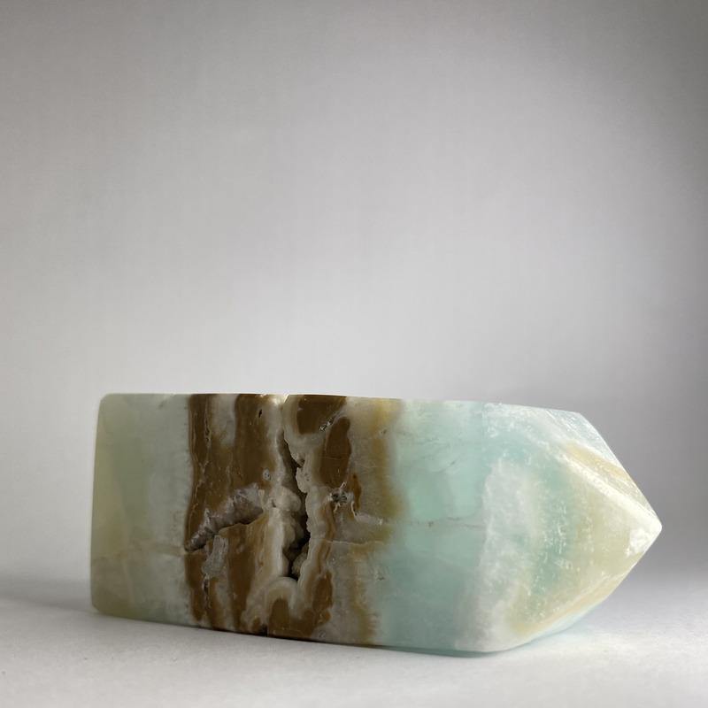Caribbean Calcite Point - Ruby's Minerals